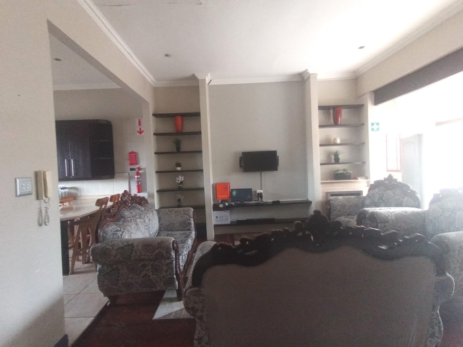 10 Bedroom Property for Sale in Quigney Eastern Cape